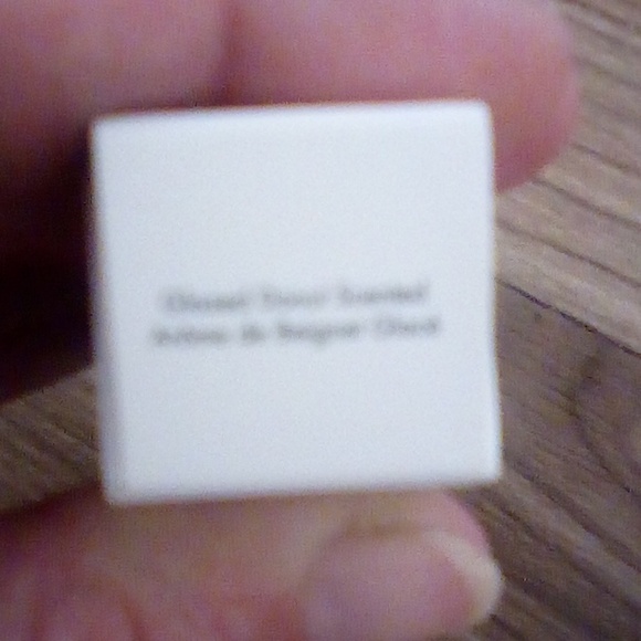 Lorac plumbing serum glazed donut scented new - Picture 7 of 7